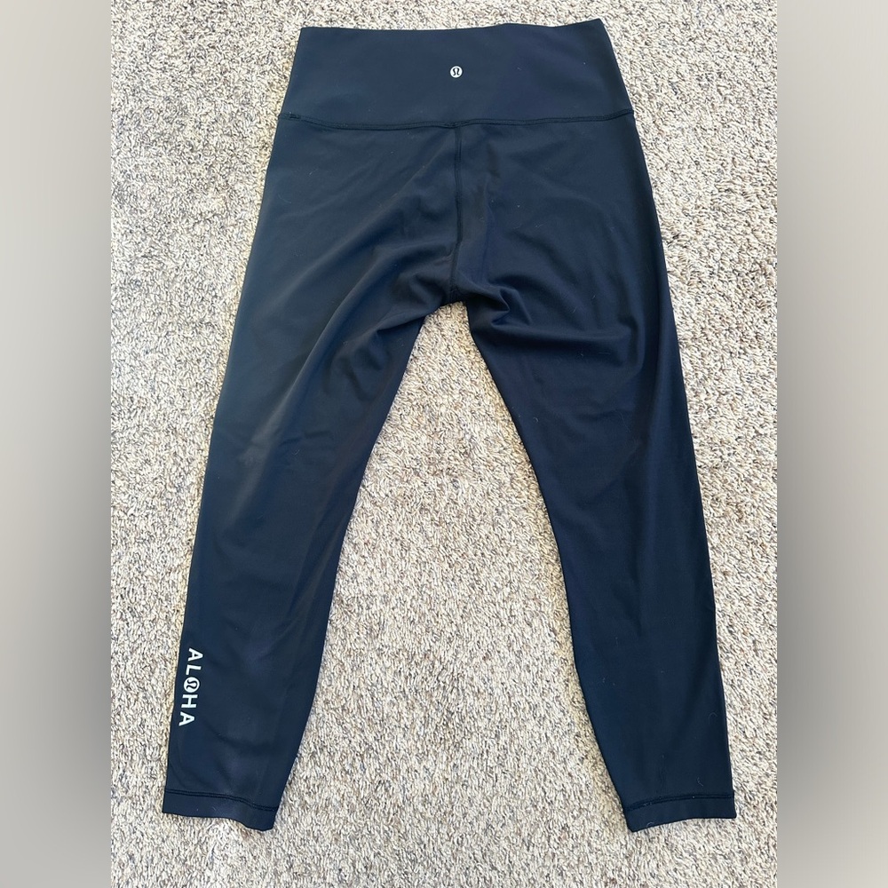 Rare Lululemon Aloha leggings